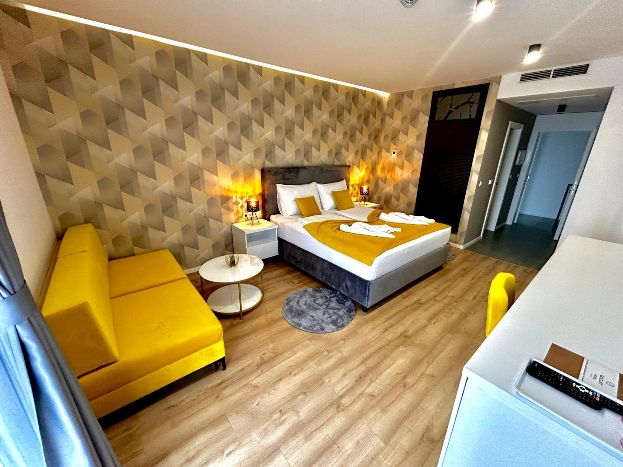 Hotel Gold Jet Bihać מראה חיצוני תמונה