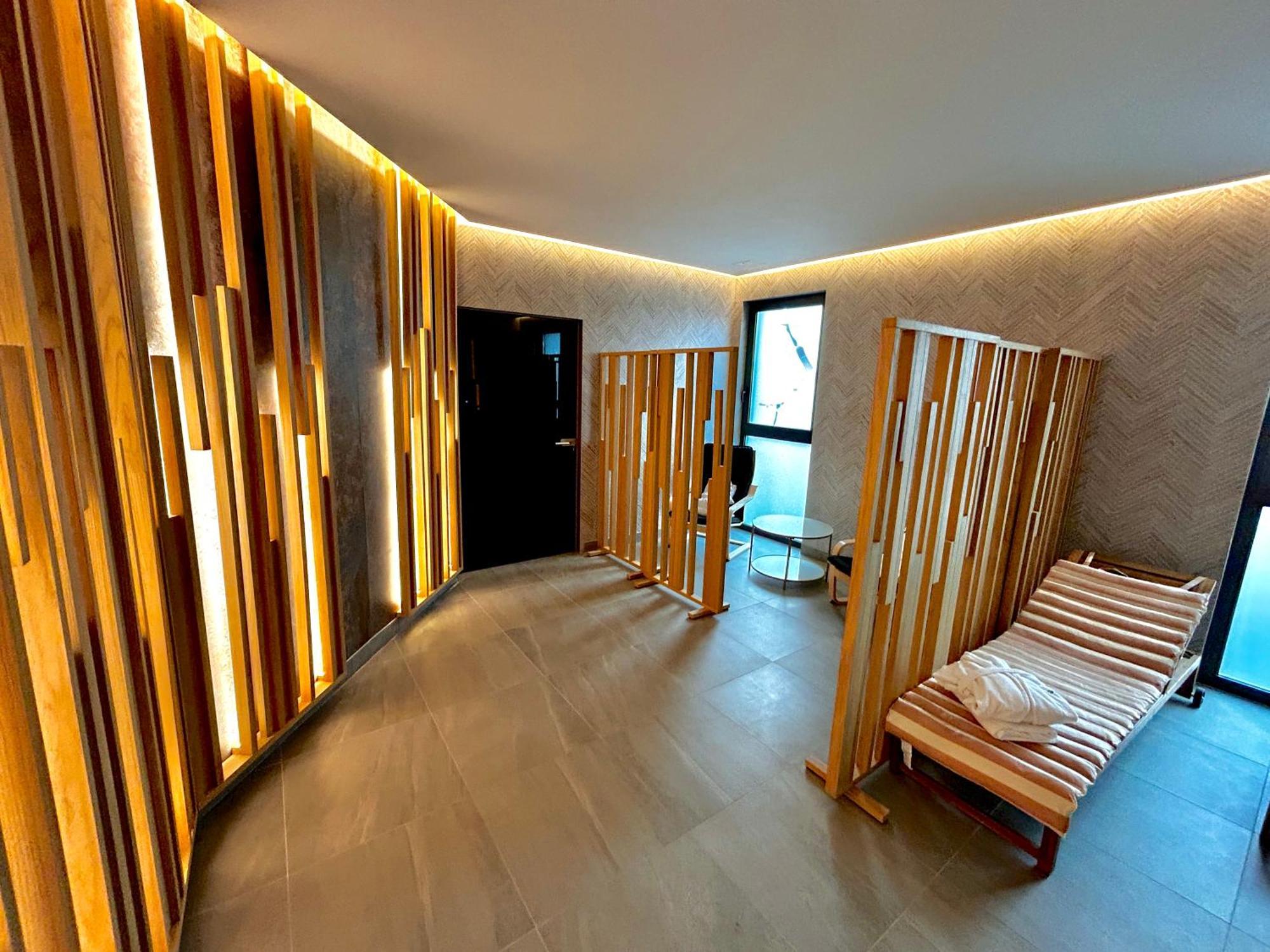Hotel Gold Jet Bihać מראה חיצוני תמונה